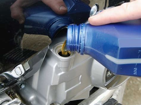 Cara mengatasi kebocoran oli tanpa membongkar mesin sepeda motor